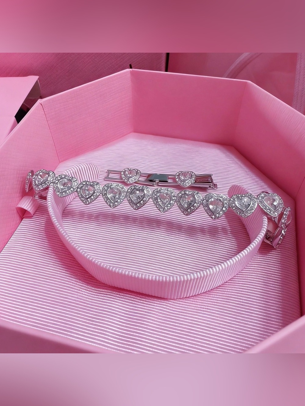 Swarovski Ariana Grande  Tennis bracelet Mixed cuts Heart Rhodium plated 5720860